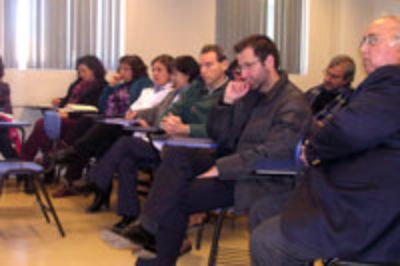 Dr. Mariano Sanz durante el Curso dictado en la Facultad de Odontología de la Universidad de Chile.