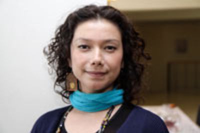 Viviana Valdés, realiza una tesis post doctoral en el laboratorio de Andrés Couve. 