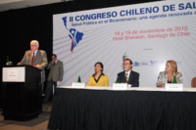 En la inauguración del Congreso, el Dr. Giorgio Solimano analizó las dificultades que existen en Chile para hacer investigación en salud pública.