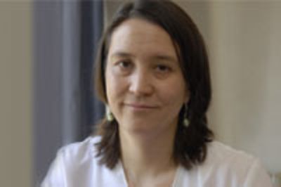 Dra. Mariana Sinning, Neuro-oncóloga del HCUCH y académica de la Fac. de Medicina de la U. de Chile.