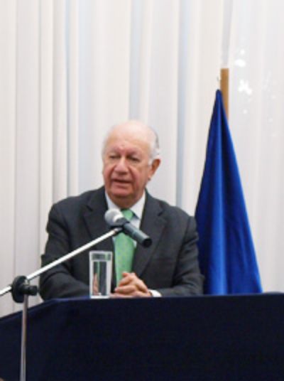 Prof. Ricardo Lagos Escobar