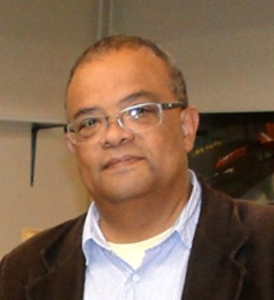 Profesor Electo Silva, de la Universidad de Itajubá en Brasil.