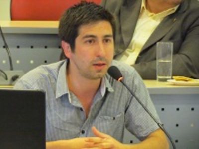Ricardo Estay, presidente de la Asociación de Residentes de la Universidad de Chile, dio a conocer ante el Senado Universitario las demandas de la agrupación.