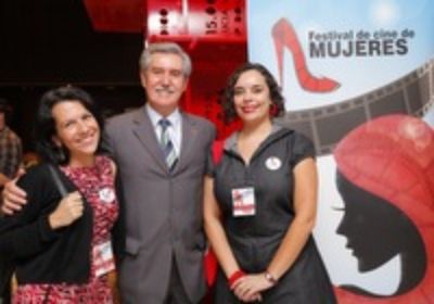 Mario Leal Campos, Embajador de México; Sandrine Crisóstomo, Programadora Internacional FEMCINE; Antonella Estevez Directora FEMCINE2