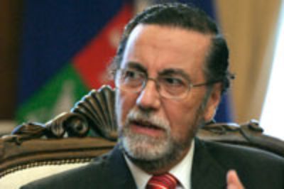 Rector de la U. de Chile, Prof. Víctor Pérez Vera. 