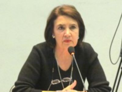 La Senadora Maricruz Gómez de la Torre, académica de la Facultad de Derecho.