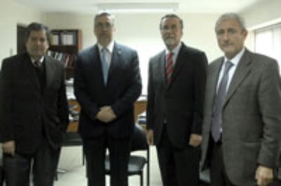 Los Rectores Juan Manuel Zolezzi, Aldo Valle y Patricio Sanhueza respaldaron la posición de la U. de Chile tras los hechos del jueves 13 de junio.