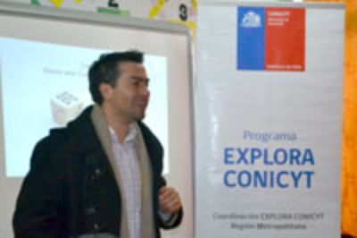 Christian Miranda, Académico del Departamento de Educación de la Facultad de Ciencias Sociales, en colaboración con el Programa Explora Conicyt, convocó a un grupo de 25 alumnos.