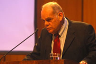 El Dr. Jorge Allende aprovechó su intervención para realizar algunas reflexiones sobre la Universidad, institución de la que confesó sentir un "profundo cariño".