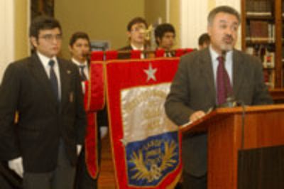 El Rector (S) del Inst. Nacional, Fernando Pérez Barrera.