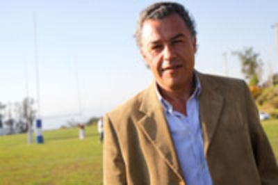 Enrique Larenas, secretario honorario de la Federación de Rugby de Chile y padre de los hermanos Larenas.
