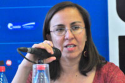 La historiadora Isabel Jara ofreció una mirada histórica a la represión de los libros y la cultura ocurrida en dictadura.