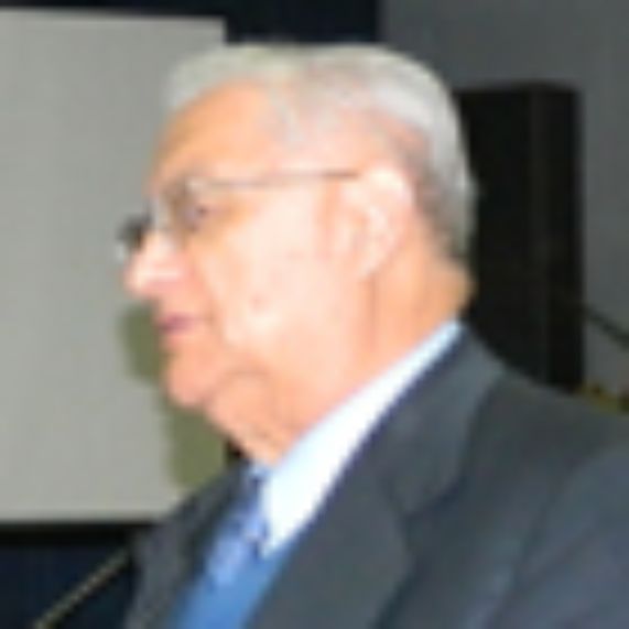 El Prof. Roberto González expuso, entre otros temas, sobre 