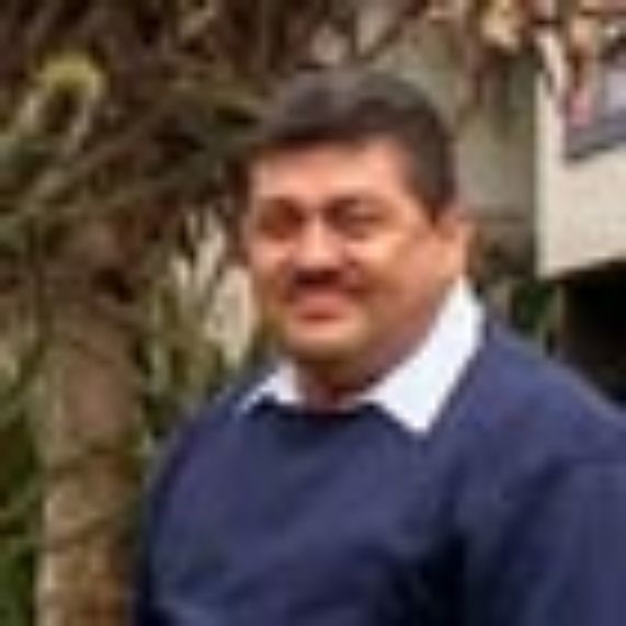 El Profesor Arturo Martínez es académico de la División Académica de Ciencias Económicas Administrativas de la Universidad Juárez Autónoma de Tabasco (UJAT), México.