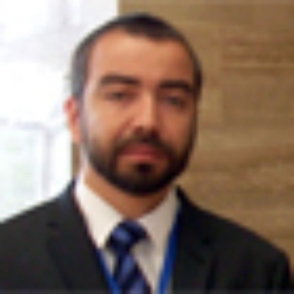 El Profesor Osvaldo Salazar, Director de la Escuela de Postgrado de la Facultad de Ciencias Agronómicas.