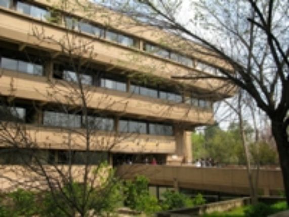 Facultad de Ciencias Sociales suspende actividades académicas 