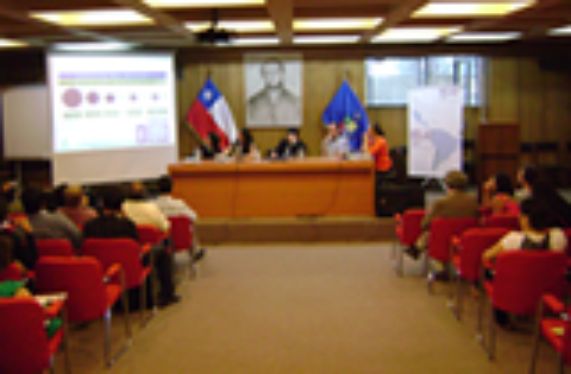 Chile evalúa sus programas sociales por primera vez