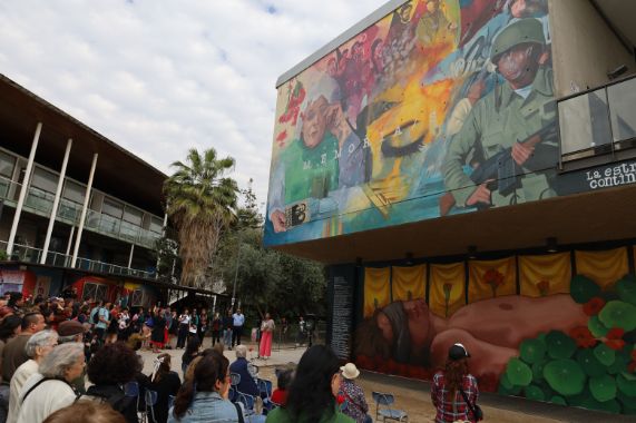 La Memoria sigue viva en el campus JGM con mural conmemorativo a 50 años del Golpe de Estado.