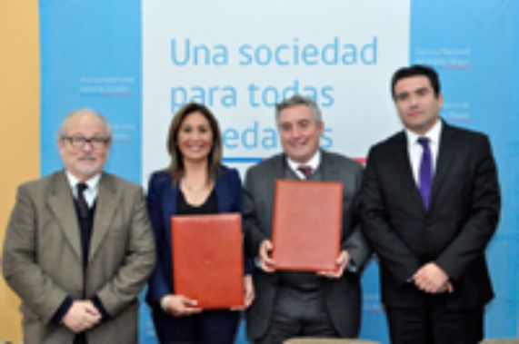 U. de Chile y SENAMA firman convenio para buscar mejoras a la etapa del envejecimiento