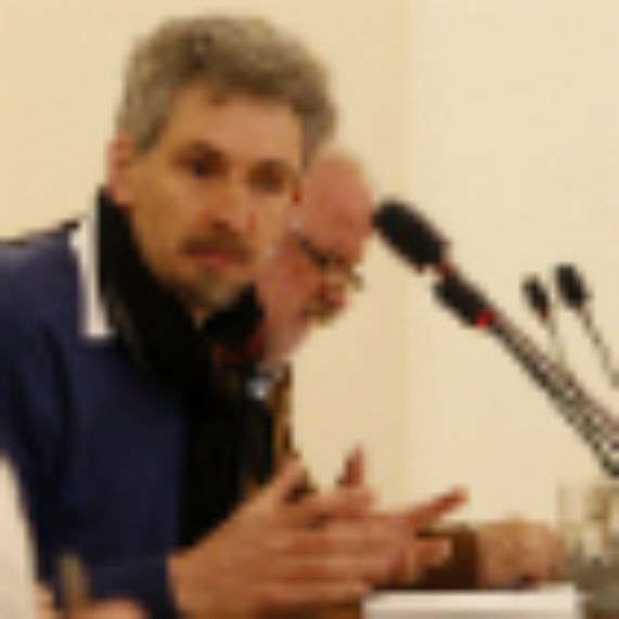 Paulo Slachevsky, director de la Editorial LOM, es miembro del Observatorio del Libro y la Lectura