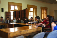 Estudiantes SIPEE de regiones reciben beca de mantención y residencia
