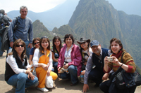 Docentes de Odontopediatría enriquecen su cultura en Machu Picchu.