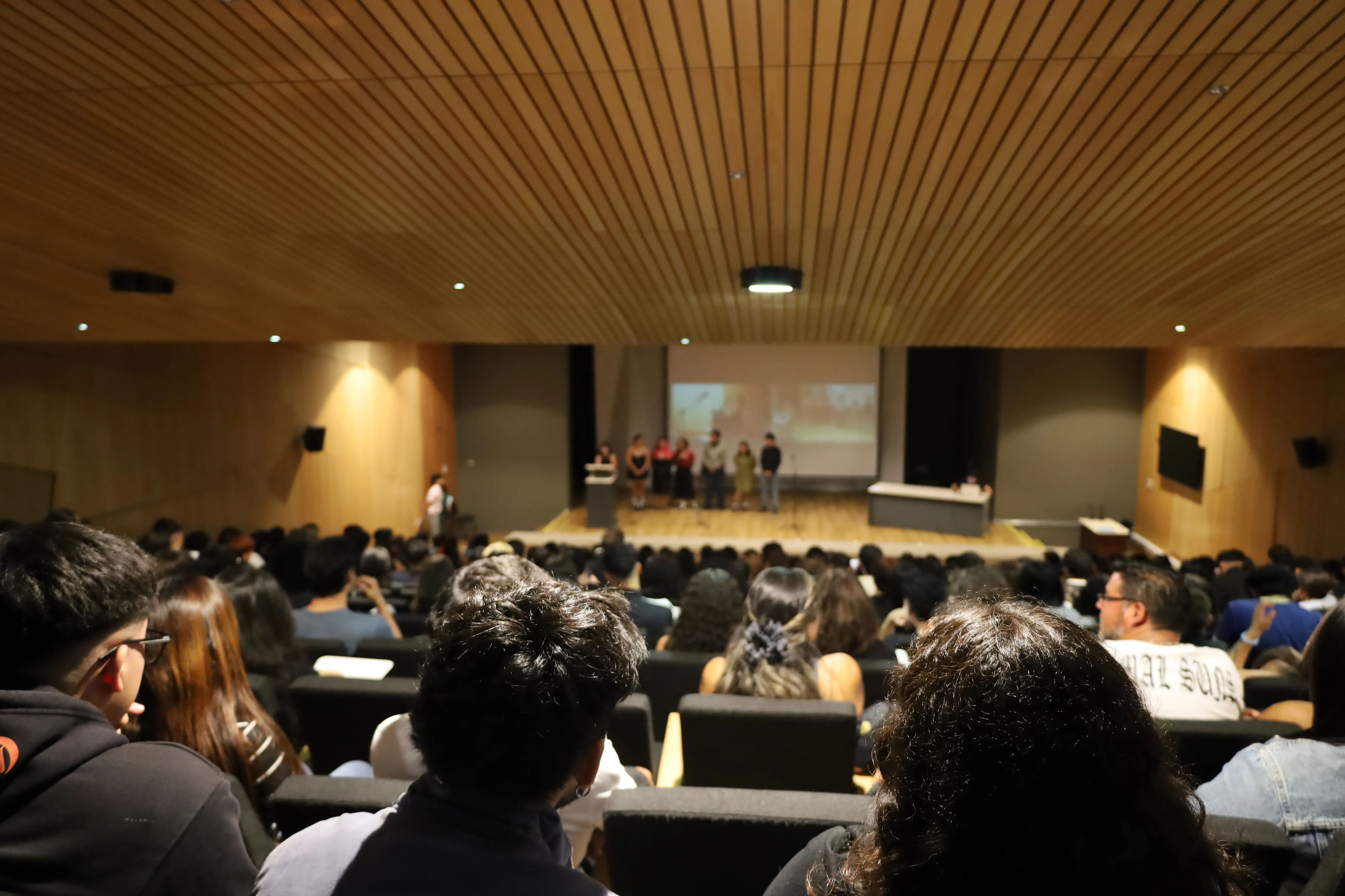 Facultad de Ciencias Sociales da la bienvenida al nuevo estudiantado 2026.