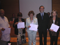 41 Académicos de la Facultad de Odontología recibieron el reconocimiento.