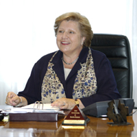 Directora del Instituto: Prof. Jeannette Irigoin B.