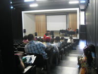 La académica del Dpto. de Teoría de las Artes, Soledad Novoa, fue quien presentó el tercer número de Punto de Fuga en el marco del II Encuentro de Estudiantes de Historia del Arte y Estética.