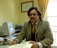 Profesor Gilberto Aranda, académico IEI