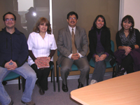 El Prof. Adolfo Conteras reunido junto a los alumnos del Magíster en Ciencias Odontológicas con mención en Periodontología.