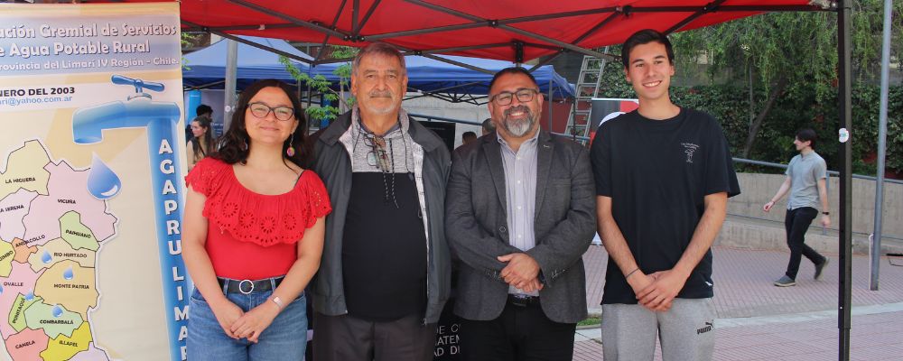 Paula Castillo, Luis Alfaro, Victor Pino y Agustín Vergara