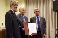 Se oficializó el ingreso de Jorge Hidalgo Lehuedé a la Academia Chilena de la Historia en una solemne ceremonia.