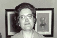 La Dra. Adelina Gutiérrez fue la primera chilena en obtener el grado de Ph.D en Astrofísica en 1964.