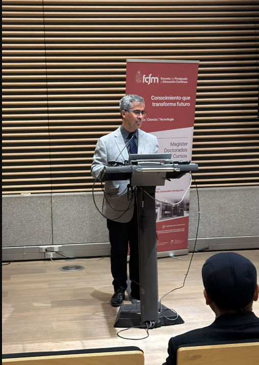 Williams Calderón, Director de la Escuela de Postgrado y Educación Continua FCFM