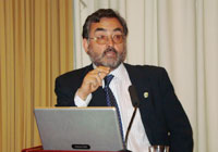 El Presidente del Colegio de Ingenieros Forestales, Jaime Salas, dictó la conferencia de clausura.