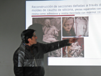 Daniel Yáñez fue el primer invitado al ciclo de charlas que está organizando Luis Montes Rojas, profesor del Taller de Vaciado del Departamento de Artes Visuales.
