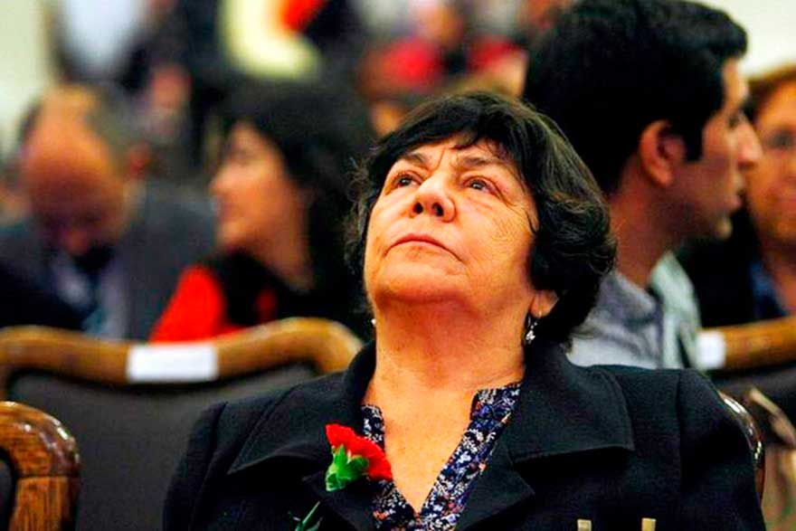 Universidad de Chile otorga primera “Medalla Derechos Humanos y Democracia” a Alicia Lira - Universidad de Chile