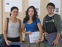 Los estudiantes creadores del proyecto ganador: Matilde Benmayor, Carla Steiner y Juan Bugueño.