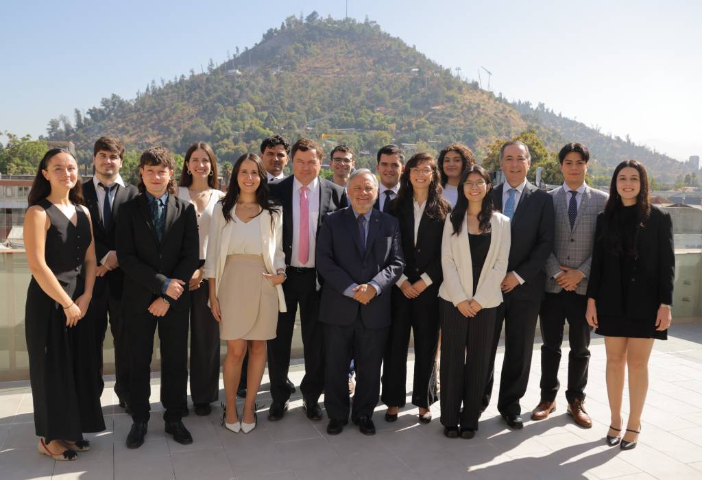 El primer Pre-Moot de nuestra universidad fue organizado por un comité compuesto por profesores, egresados y estudiantes de nuestra Facultad