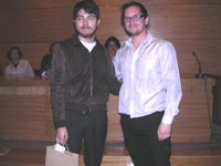 Milton Reyes, ganador Concurso Literario "Odonto en 100 palabras", junto a Ignacio Castañón, vicepresidente del CEO  y miembro del jurado. 