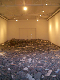 A fines de marzo de 2010, la Sala Juan Egenau volverá a acoger diversas exposiciones de arte contemporáneo, luego de que permaneciera en reparaciones desde septiembre de 2009.