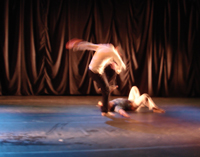 Estudiantes del Departamento de Danza se presentaron en el 4º Encuentro Universitario de Danza Balmaceda Arte Joven.