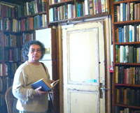 Sergio Rojas es filósofo, Doctor en Literatura y académico del Departamento de Teoría de las Artes de la Facultad de Artes de la Universidad de Chile.