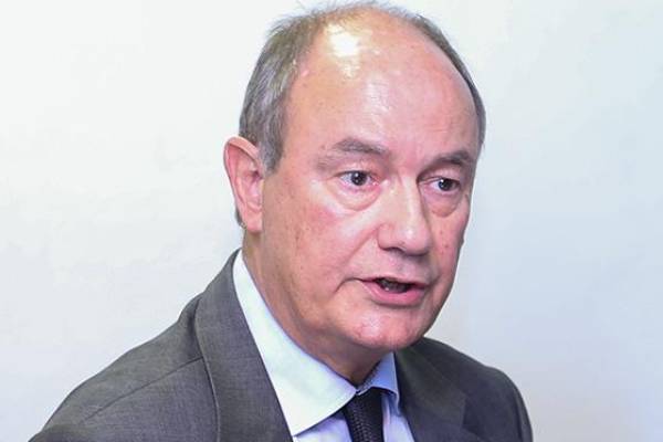 Prof. Enrique Barros