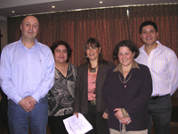 En la imagen, de izquierda a derecha,: Prof. Mario Díaz, Prof. Dra. Andrea Muñoz, Prof. Nora Silva, Sra. Leonor Rodríguez y Prof. Dr. Erik Dreyer, parte del equipo organizador del II Taller de la CIC.