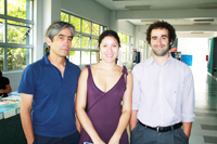 Dr. Gonzalo Rojas, Prof. Ps. Andrea Herrera y Prof. Ps. Matías Ríos, parte del equipo de trabajo del Proyecto Fonis liderado por el Dr. Rojas. A ellos se suma la Dra. María Pilar Barahona.