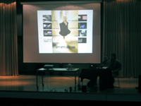 Gonzalo Rabanal visitó la Facultad de Artes para realizar una charla. Una vez finalizada la actividad, el destacado artista habló con este sitio web de la situación actual de la performance en Chile.