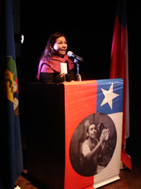"El teatro lo hacemos entre todos nosotros", afirmó la otrora pareja de Pérez, la actiz Rosita Ramírez. 